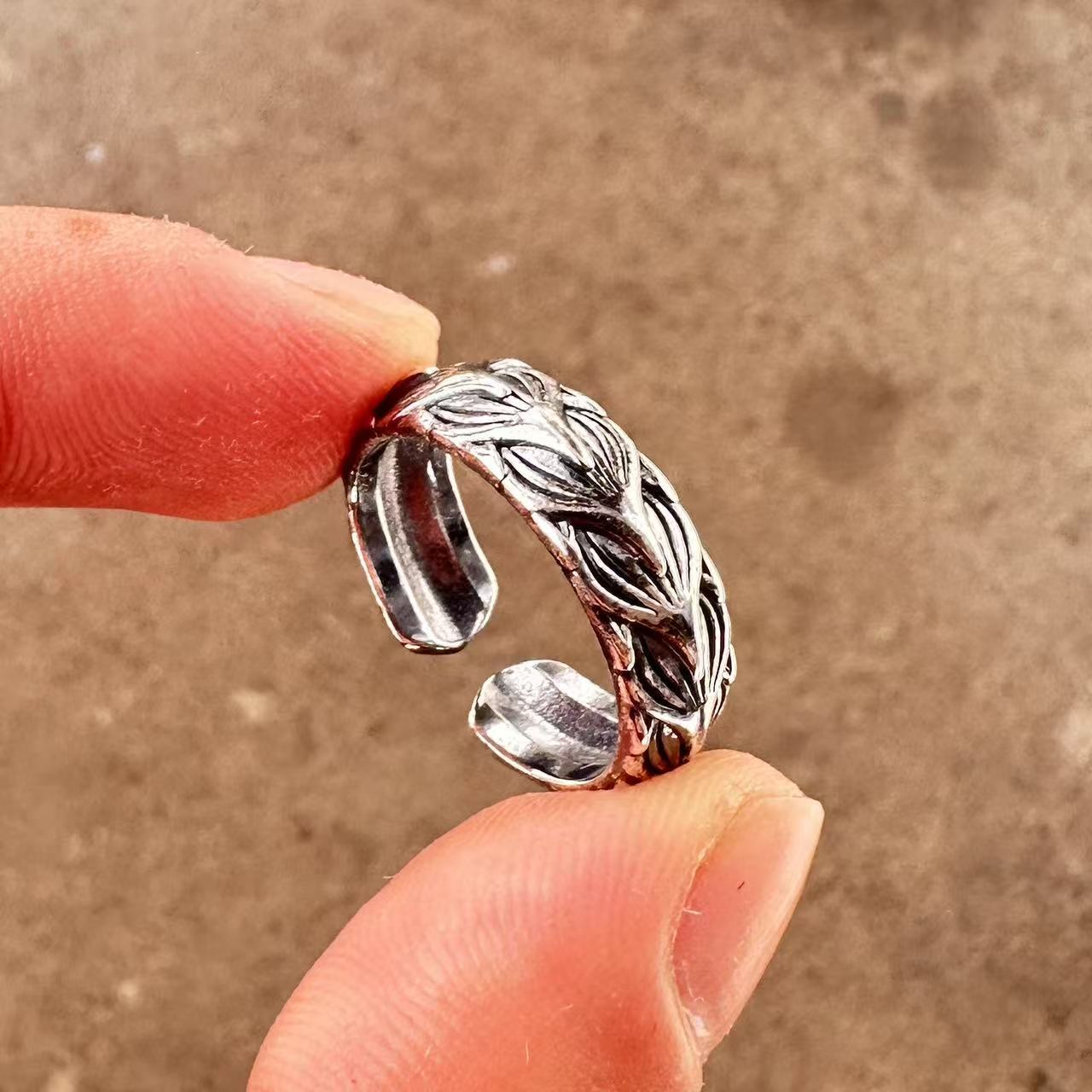 Men's ring with high-end feel and adjustable wide face opening